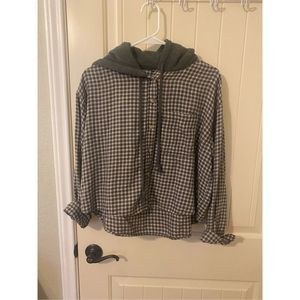 NWOT American Eagle Women’s Flannel Hoodie-Size Medium